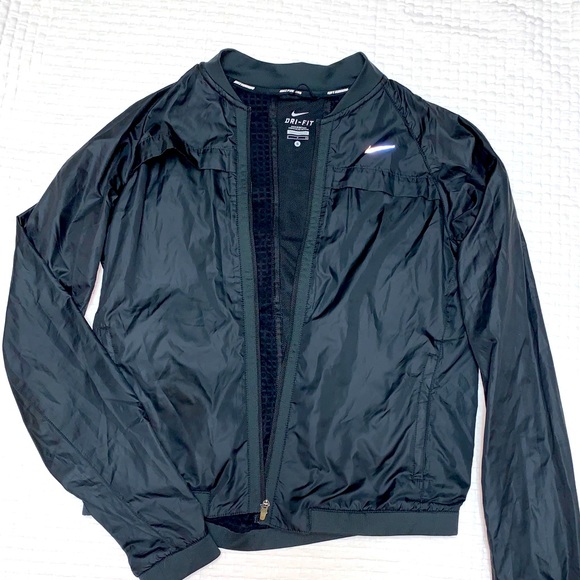 🍓Nike athletic running Jacket - Picture 8 of 14